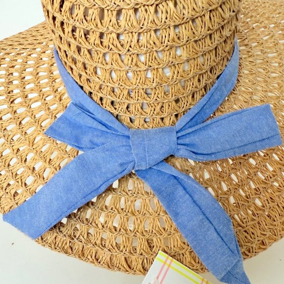 Open Weave Floppy Straw Hat Wide Brim Blue Bow Grommets Beach Cruise Resort Chic - Picture 12 of 16